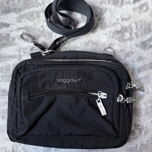 Baggallini Black Belt Bag
